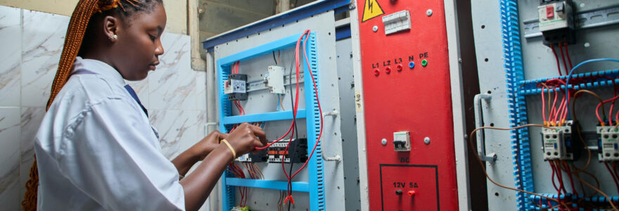 distributeur de matériel électrique